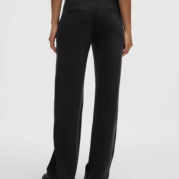 Lululemon Softstreme Pintuck Mid-Rise Pant - Black - Picture 7 of 9